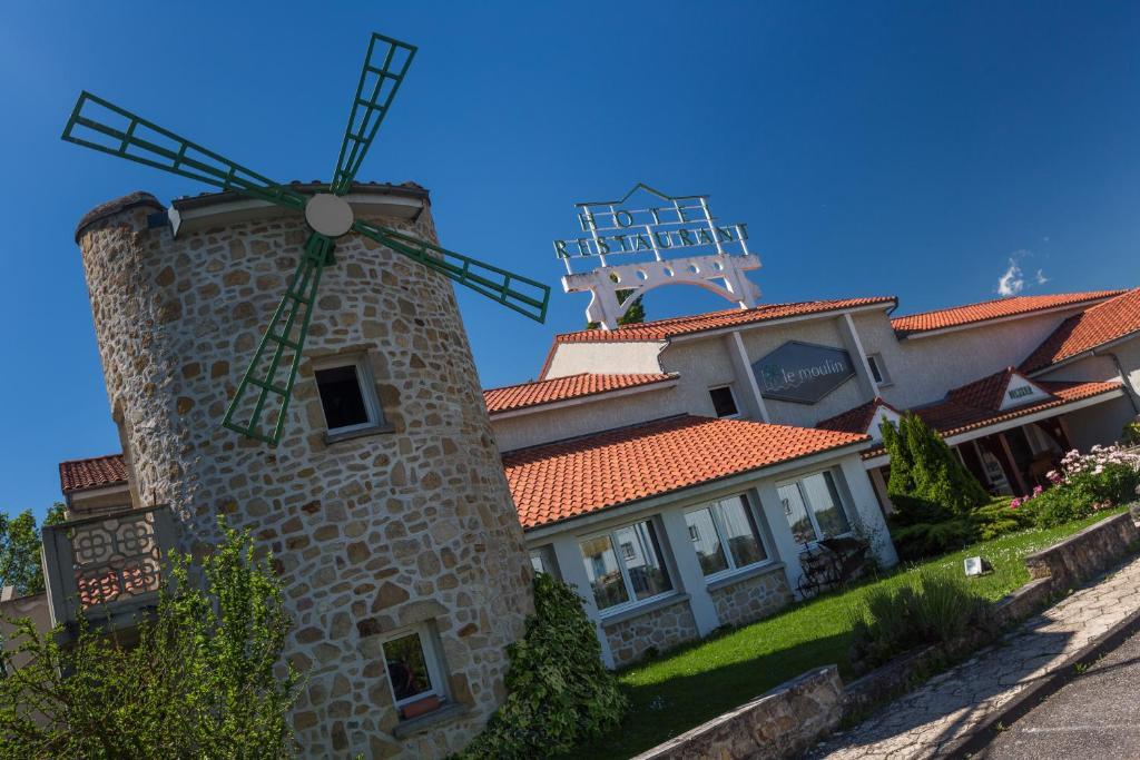 Logis Hotel Le Moulin Des Gardelles Riom Esterno foto