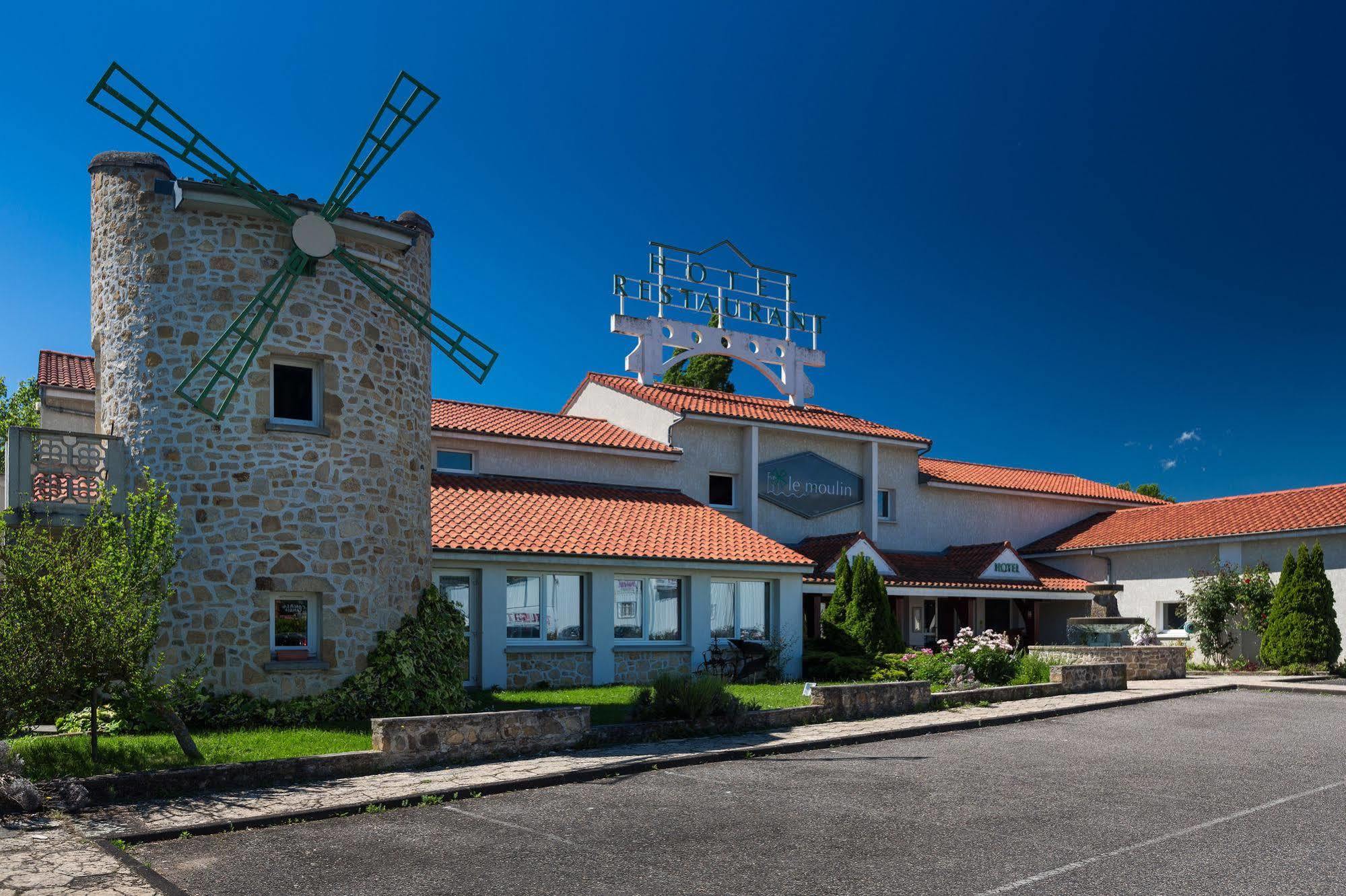 Logis Hotel Le Moulin Des Gardelles Riom Esterno foto